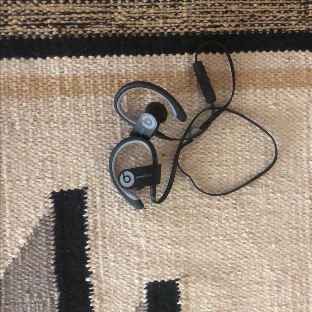 Wireless beats earbuds